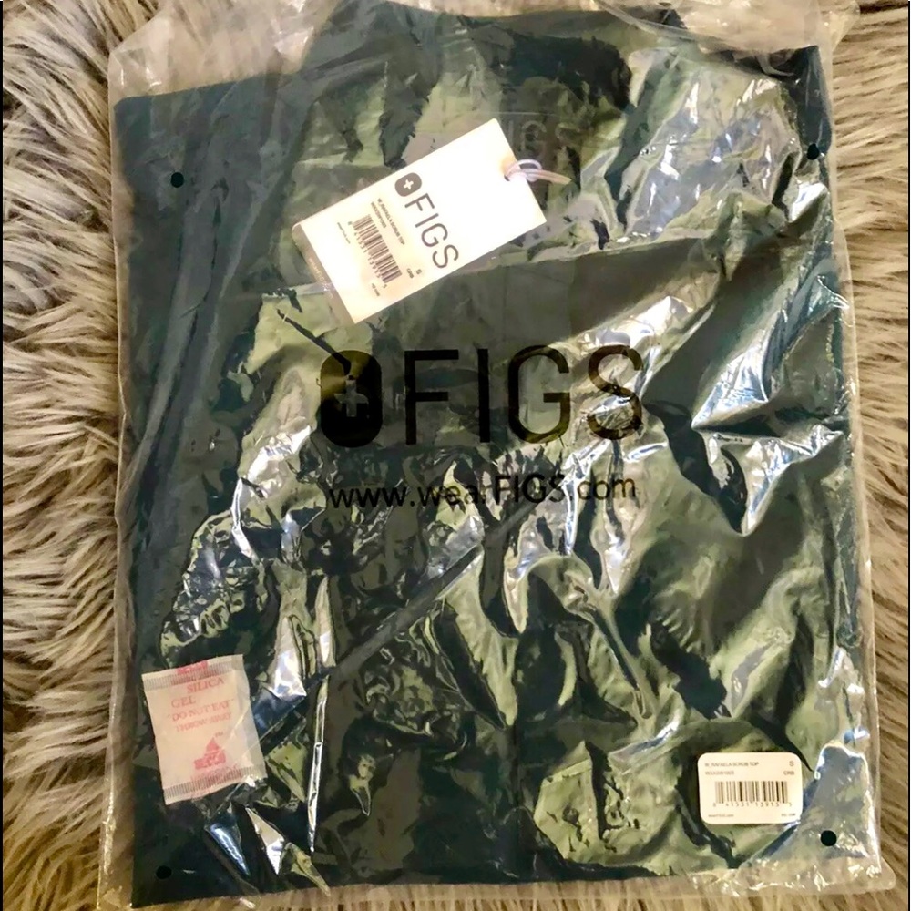 ***SOLD*** FIGS Rafaela NWT Caribbean blue top